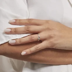 Bague Solitaire Vassilissa Or Blanc Diamant