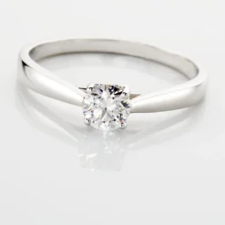 Bague Solitaire Vicoeuria Or Blanc Diamant Synthétique