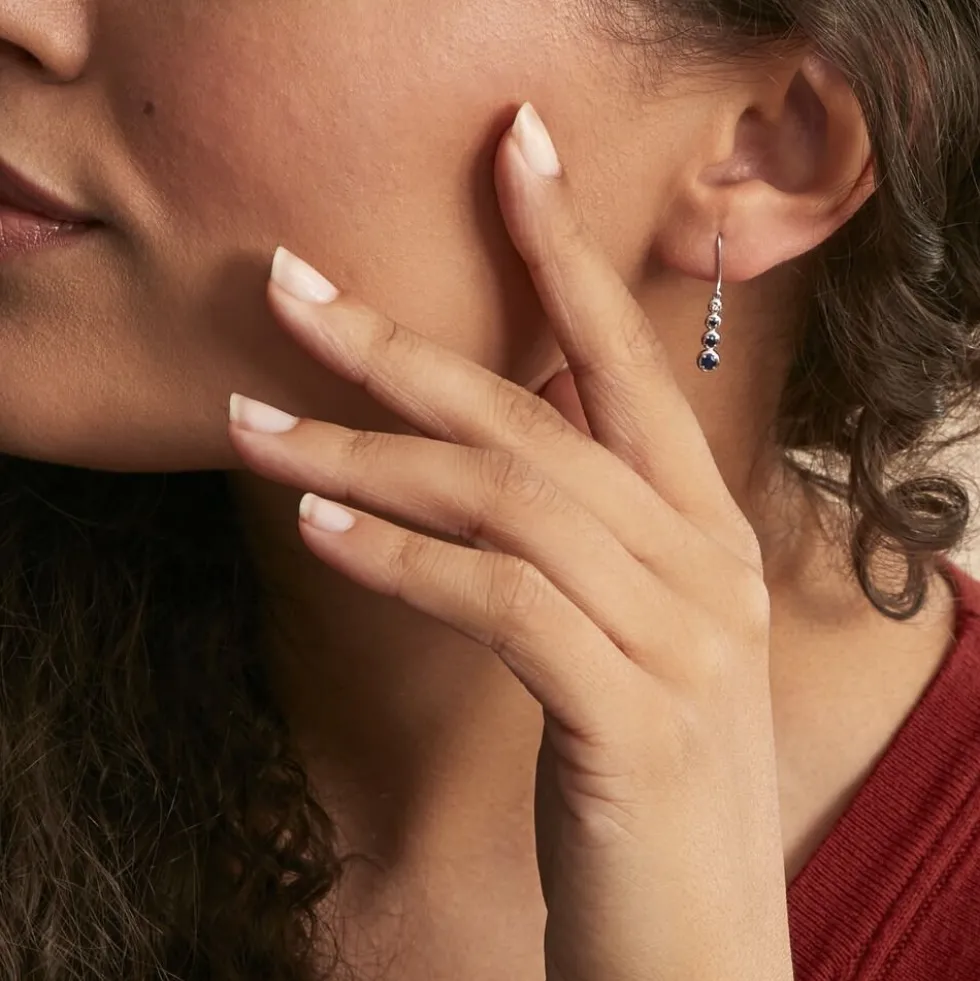 Boucles D'oreilles Pendantes Josephine Or Blanc Saphir Et Diamant