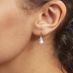 Boucles D'oreilles Pendantes Taissia Or Blanc Perle Culture Et Oxyde