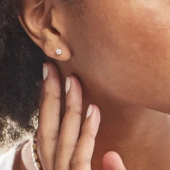 Boucles D'oreilles Puces Aphrodite Or Blanc Diamant