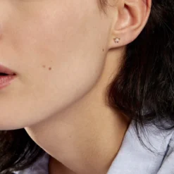 Boucles D'oreilles Puces Darina Noeud Or Jaune Oxyde De Zirconium