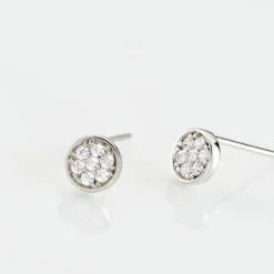 Boucles D'oreilles Puces Dorie Pastille Serti Clos Or Blanc Oxyde
