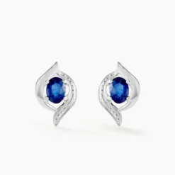Boucles D'oreilles Puces Lydia Or Blanc Saphir
