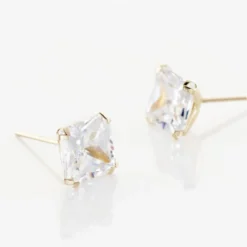 Boucles D'oreilles Puces Or Jaune Doreen Oxydes De Zirconium