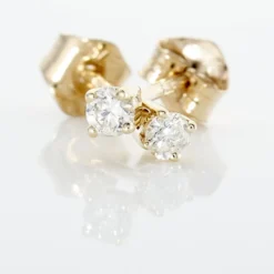 Boucles D'oreilles Puces Victoria Or Jaune Diamant