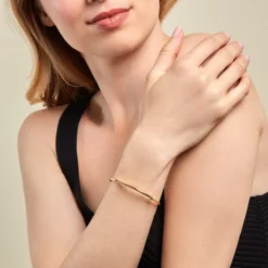 Bracelet Jonc Loise Fil Carre Lisse Or Jaune