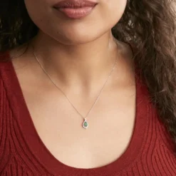Collier Angelika Or Blanc Emeraude Et Diamant